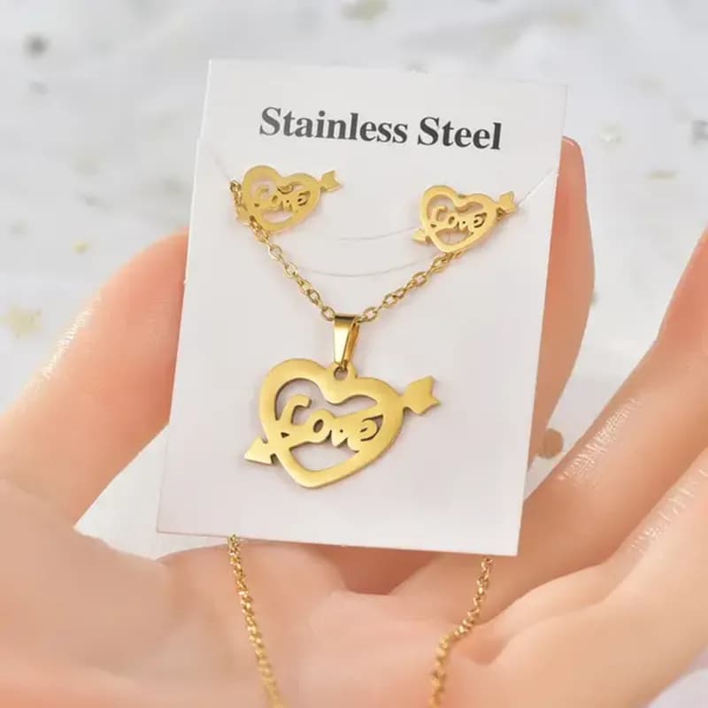 Набор украшений - подвеска и серьги-1