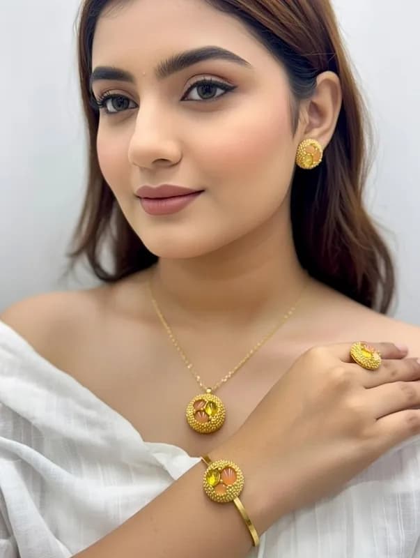 Набор украшений с жёлто-оранжевыми камнями - серьги, колье, браслет, кольцо-2