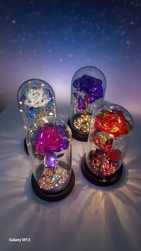 Волшебные розы в стеклянной колбе с подсветкой — символ вечной любви-0