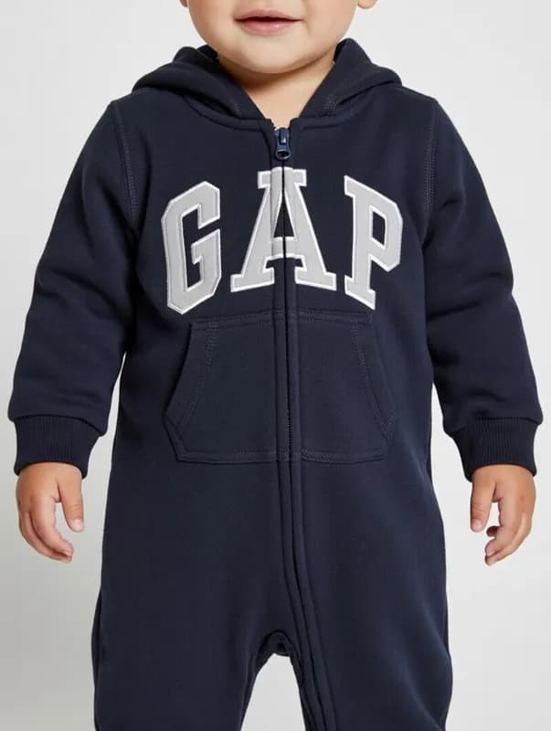 Комбинезон с капюшоном — тепло и стиль для малышей-2