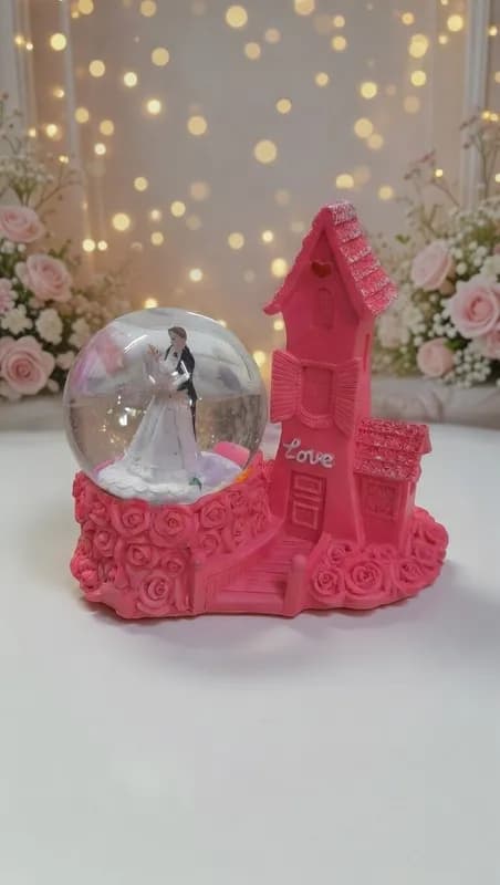 Арт-объект «Love Story» — романтика в стеклянной сфере-0