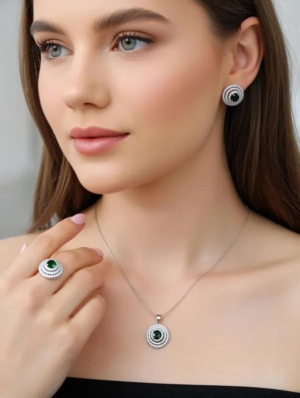 Набор украшений - подвеска, серьги и кольцо-2