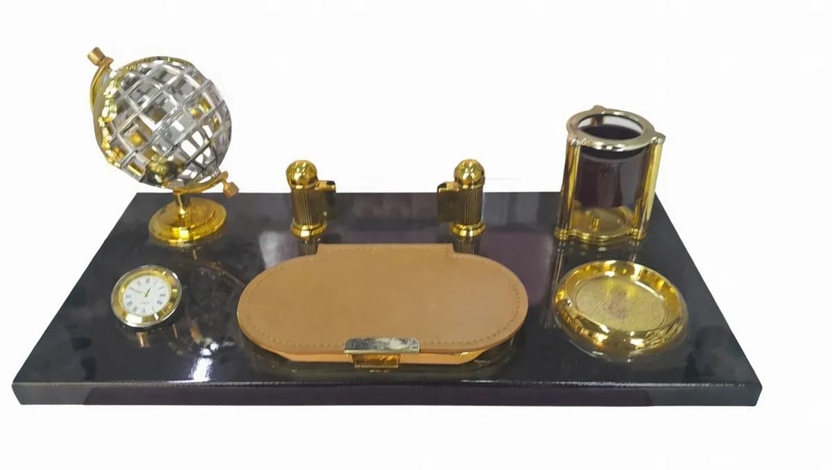 Настольный набор «Глобус и Часы» — роскошь и порядок на вашем столе-1